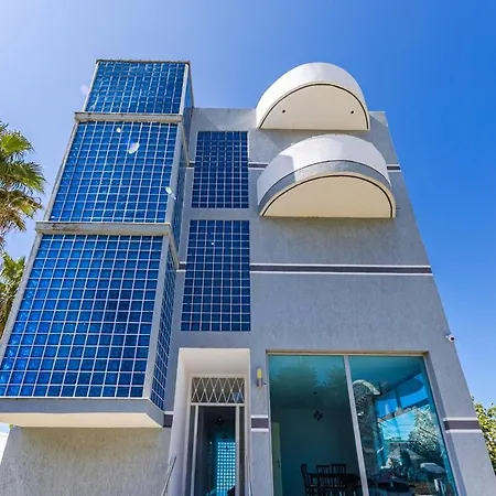 Stylish With Scenic Gardens By Pikhost Daire *