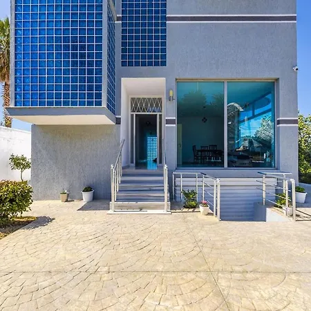 Stylish With Scenic Gardens By Pikhost Daire Golem (Tirana)